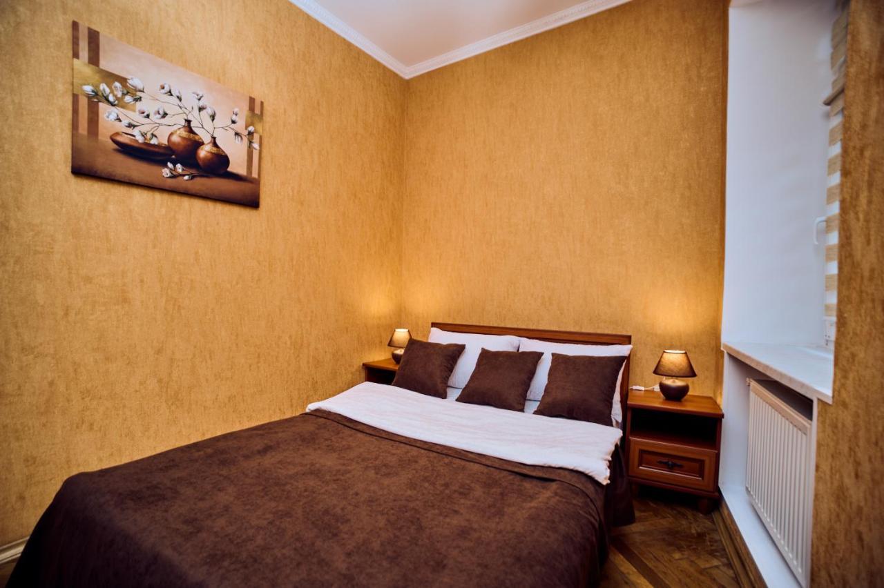 Apartments Near Potocki Palace Lviv Extérieur photo